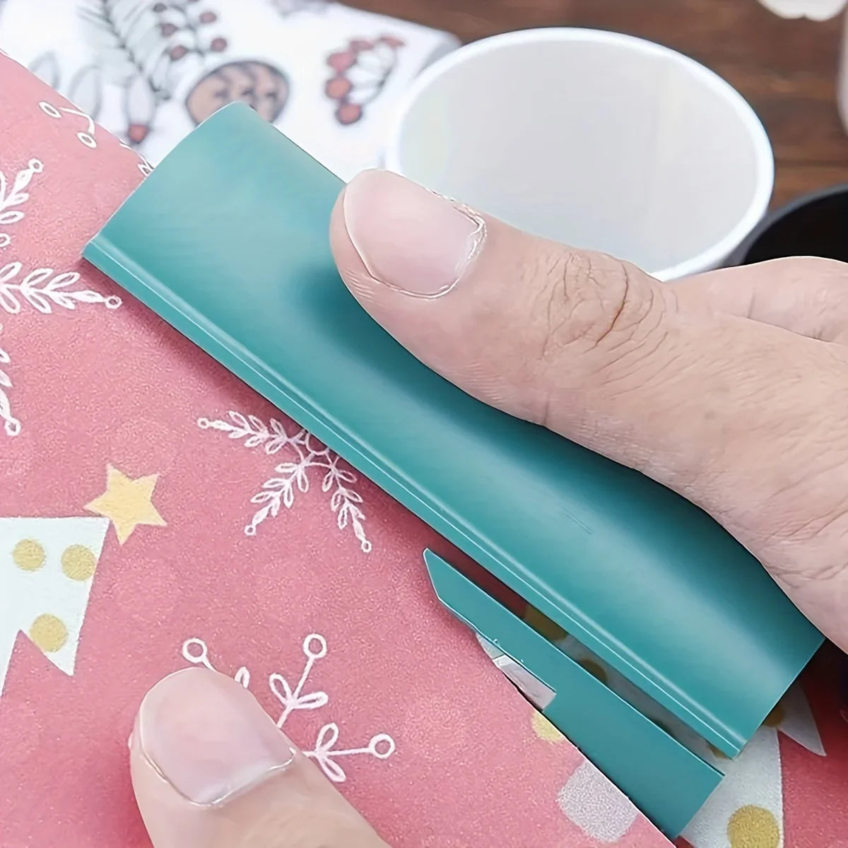 Portable Mini Paper Cutting Machine for gift wrapping